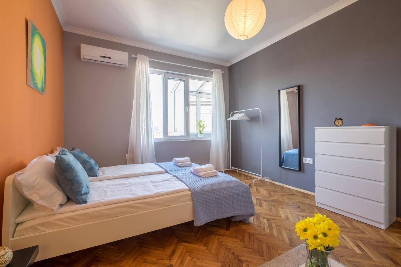 Artistic & Spacious 2Bd Central Apt By Flat Mаnager 索菲亞 外观 照片